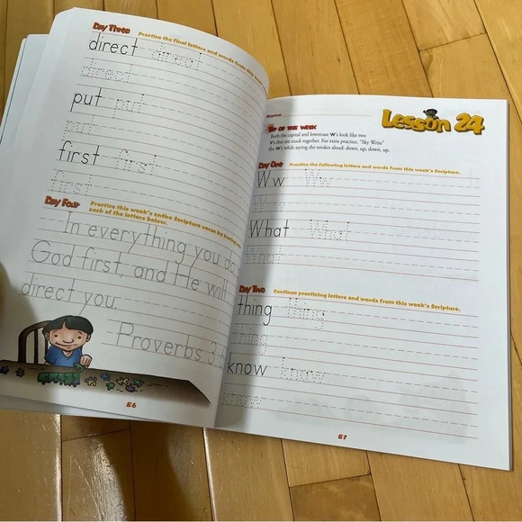 A Reason For Handwriting Manuscript A Worktext  NEW Creased Cover Clean Pages - Picture 5 of 6